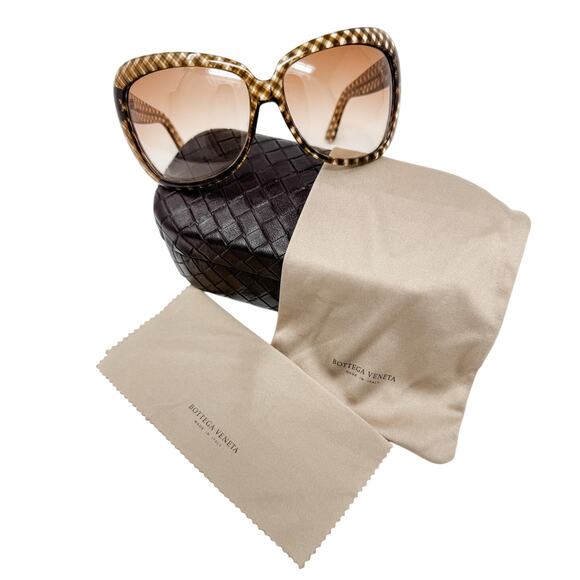 Bottega Veneta intrecciato check checkered oversized wrap sunglasses + case - Picture 2 of 9